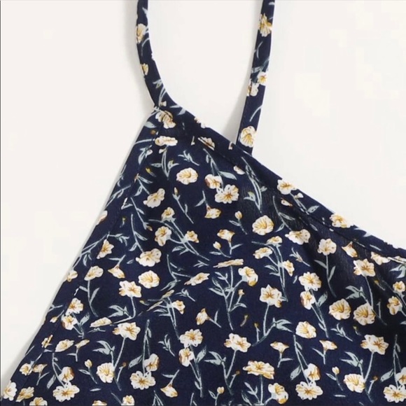 New wrap ditsy floral cami Romper - Picture 4 of 5